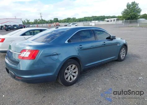 2010 Ford Taurus Se z USA, uszkodzony, nr VIN 1FAHP2DW5AG111408